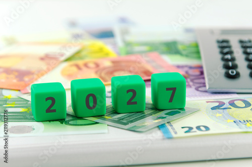 2027, Geld, Euroscheine, Taschenrechner