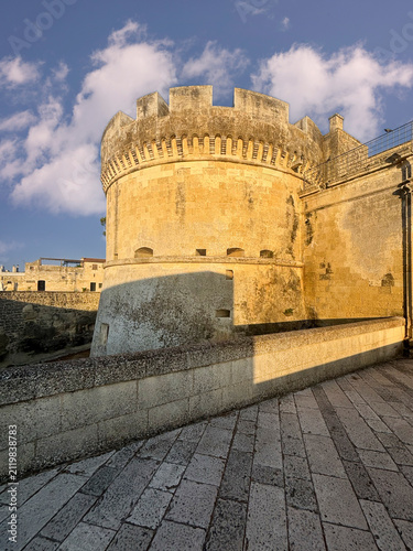 Vista della torre del castello di Acaya - Salento - Puglia