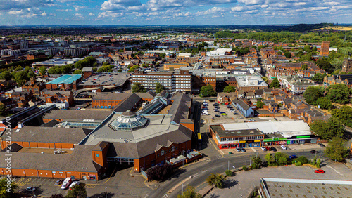 Fotografie High angle cityscape view of Burton upon Trent in Staffordshire
