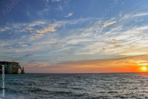 Konstfotografi Coucher de soleil sur les falaises d'Etretat