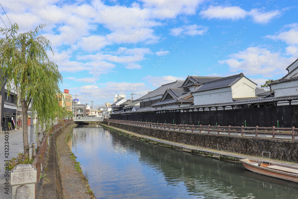 Fototapeta premium 巴波川（栃木県栃木市）