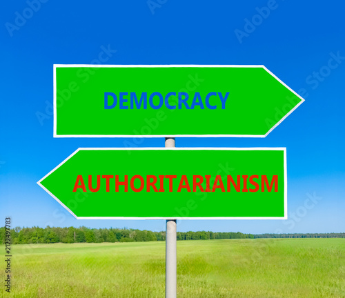 Cuadro en lienzo Democracy or authoritarianism symbol