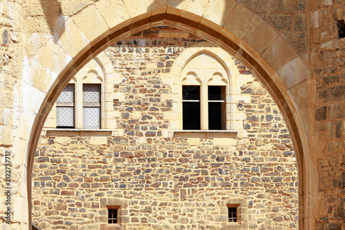 Gothic Arch and Masonry at Château de Guédelon