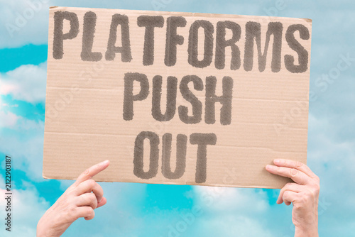 Foto "Platforms Push Out" Describe the exodus of users from mainstream networks