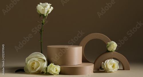 Minimalist product display ...