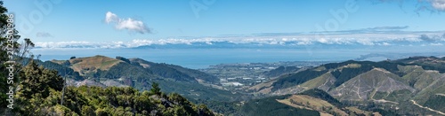 Hawkes Lookout, Takaka Hill, Tasman Bay, Tasman District, Südinsel, Neuseeland, Panorama über Riwaka Valley und Motueka, Fuscospora solandri, Buchenwald