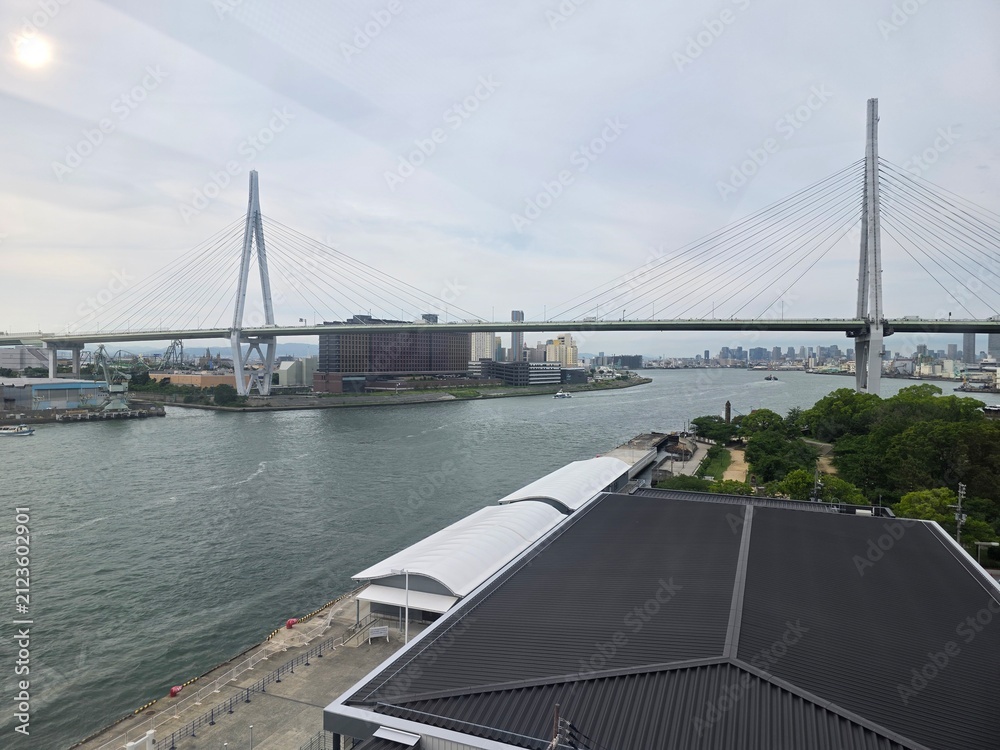 Fototapeta premium Cable-Stayed Bridge Over the Waterfront in Osaka, Japan