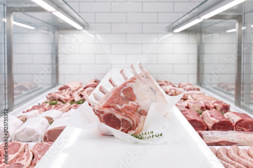 Carré d'agneau en boucherie
