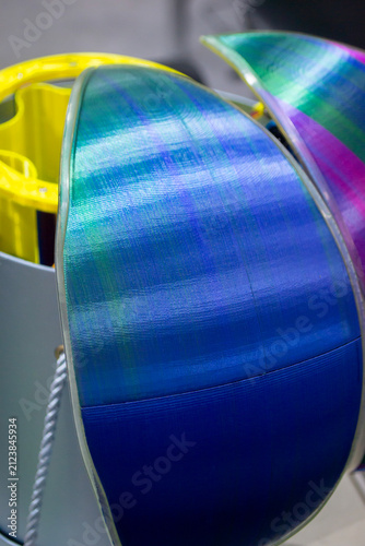 Foto Detail printed on 3D printer using fused deposition modeling FDM using two-color or three-color silk co-extrusion plastic