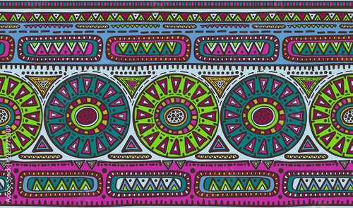 Canvastavla seamless pattern with black and white hand drawn triangles, ornate birds