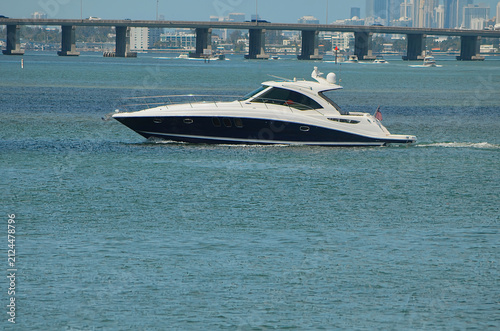 High-end crossover cabin cruiser