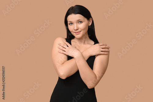 Body positive young woman o...