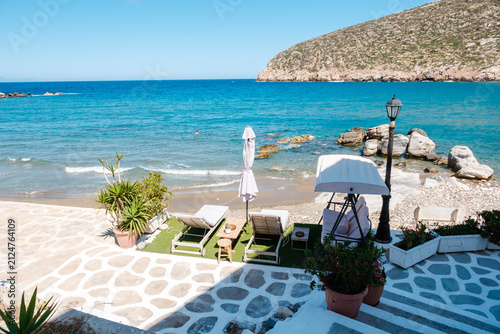 фотографія Stunning beachside retreat in Apollonas, Naxos, Greece with crystal clear waters