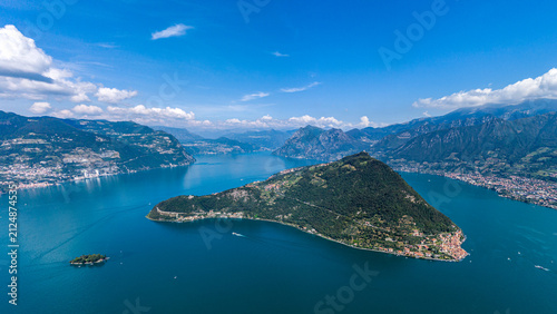 Fotografie Aerial view of Santuario della Madonna della Ceriola overlooking Lake Iseo, Mont