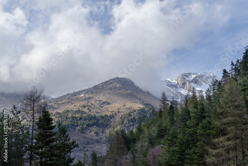 Clouds revealing the mountain range