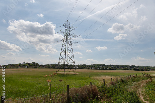 Cuadro en lienzo A field with a pylon in. Watford Uk