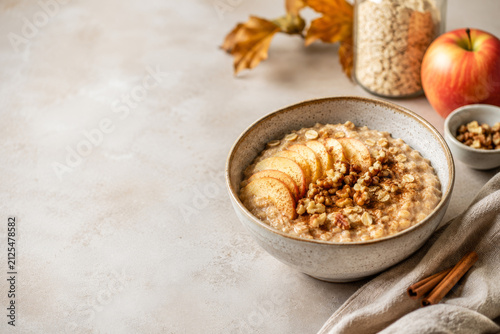APPLE CINNAMON PORRIDGE