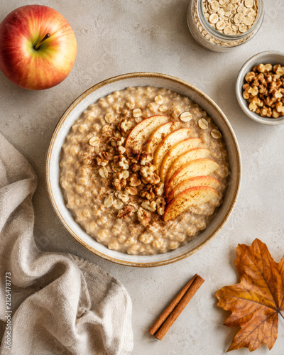 APPLE CINNAMON PORRIDGE