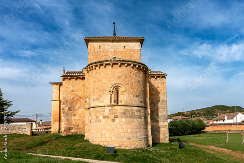 Fotografie Exterior view of the semicircular apse and east side of the Church of San Lorenz