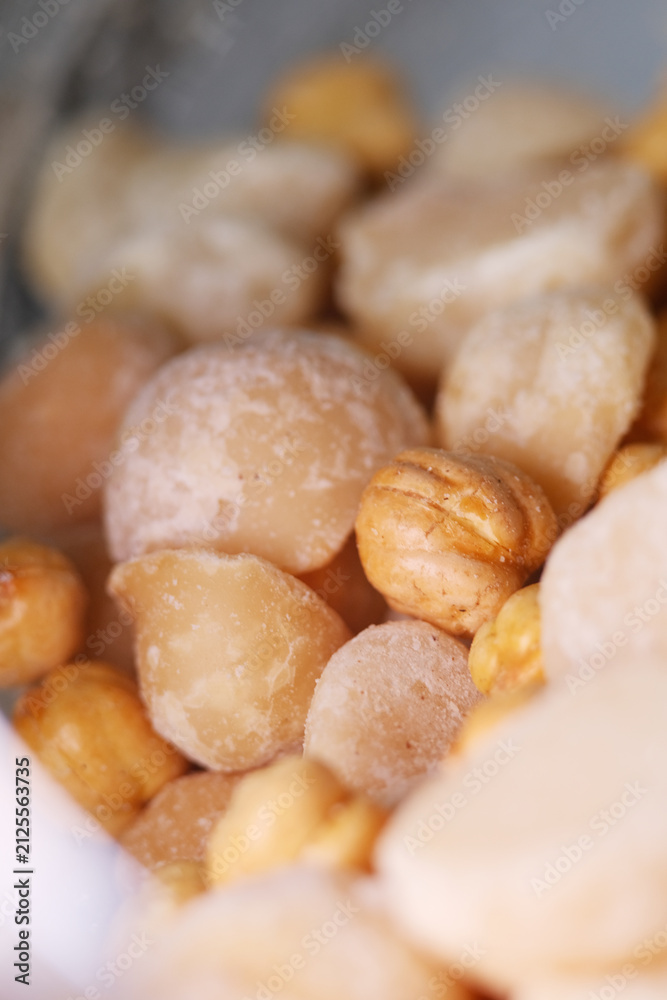 Fototapeta premium Close up texture of macadamia and roasted chickpeas