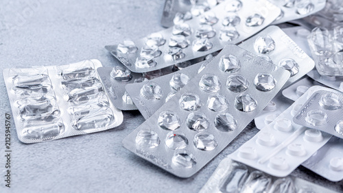 Foto Variety of medicines and drugs