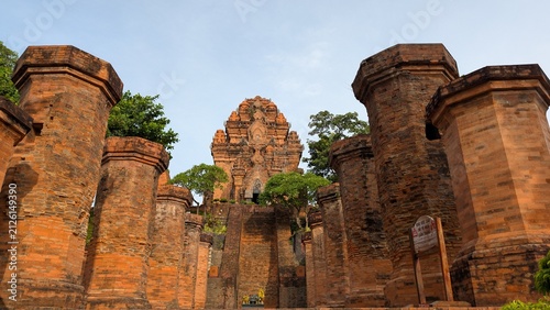 Fotografie Historic Po Nagar Cham towers