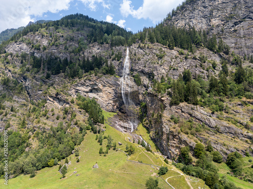 Fotografie Drohnenfoto vom Fallbach Wasserfall in Kärnten, Österreich