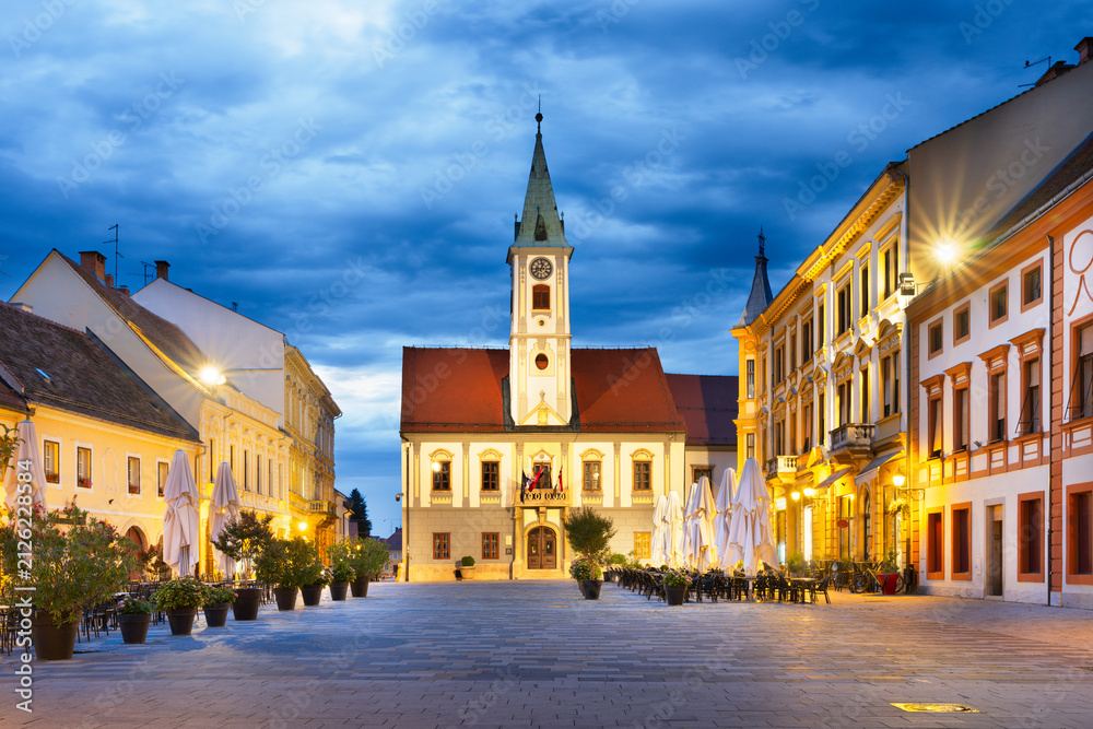Naklejka premium Varazdin, Croatia in King Tomislav Square at blue hour.