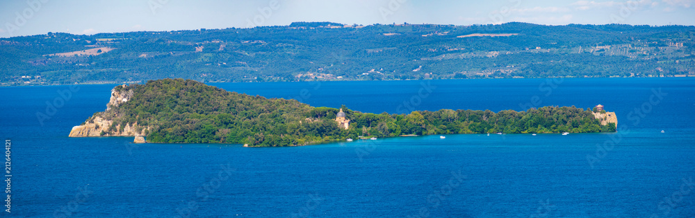 Fototapeta premium Italia, Lazio, Viterbo, il lago di Bolsena