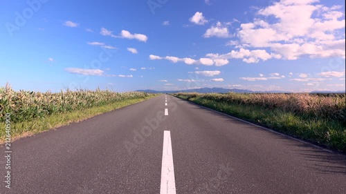 エサヌカ線の直線の一本道