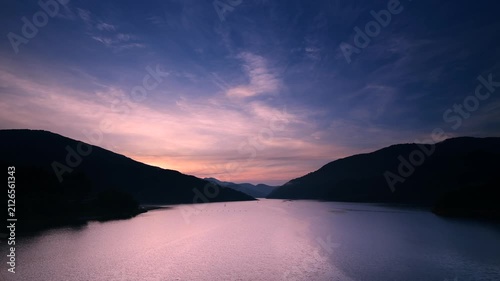 月山湖の朝