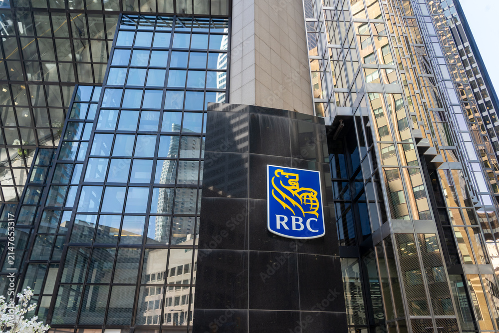 Fototapeta premium Toronto, Ontario, Canada - August 5, 2026: Royal Bank of Canada (RBC) headquarters in Royal Bank Plaza - North Tower on Bay Street in the Financial District of downtown Toronto, Ontario, Canada. 
