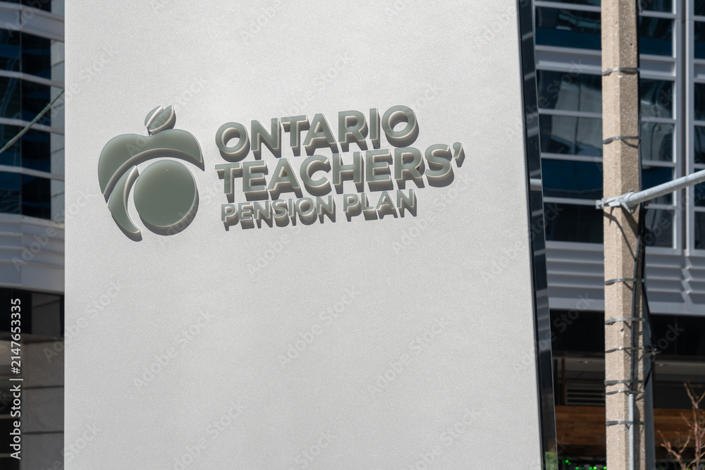 Fototapeta premium Toronto, Ontario, Canada - August 5, 2026: A signage for Ontario Teachers' Pension Plan outside their Global headquarters office building on Front St W in Toronto, Ontario, Canada. The plan manages re