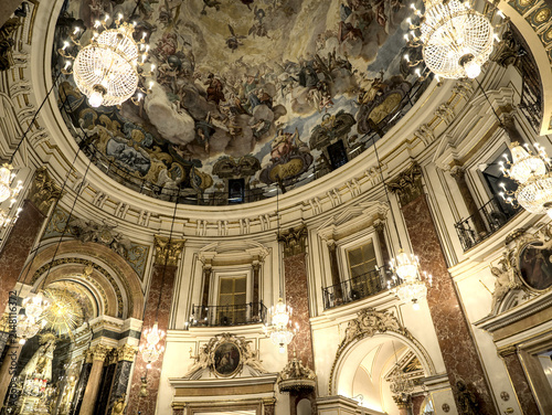 Interior de Iglesia en el casco viejo de Valencia