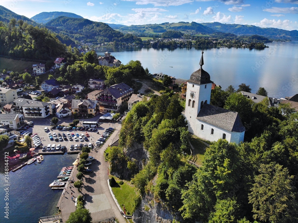 Fototapeta premium Austria drone view. Traunkirchen on beautiful Lake Traun (Traunsee) in Traunviertel region.