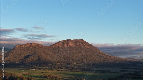 Foto Spectacular aerial photo of Taggerty and Cathedral Mountain Victoria Australia