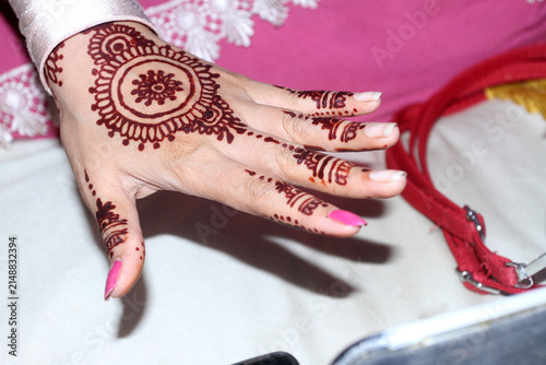 Quadro su tela beautiful henna art in bride hand