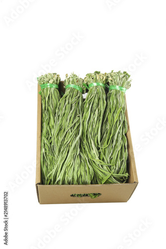 фотографія Dried Green Leafy Vegetables Bundles in Cardboard Box Studio Still Life Food Pho