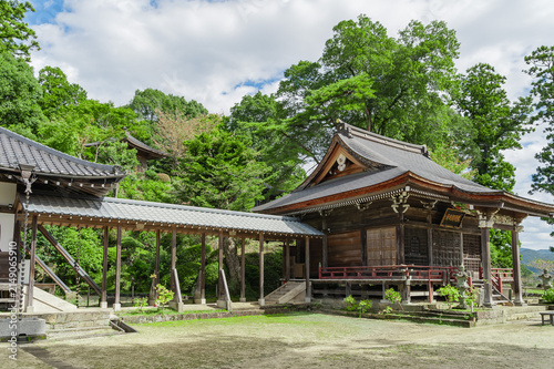 馬頭院の渡り廊下で繋がれた木造の堂宇/Wooden Temple Buildings Connected by a Covered Corridor at Batoin Temple