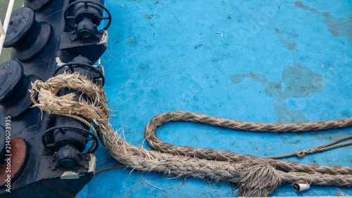 Foto mooring line on board the ship