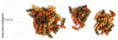 Fotografía Pasta isolated on white background. High quality photo