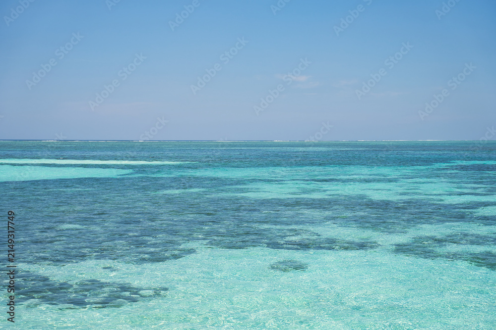 Fototapeta premium 新婚旅行に一生に一度のモルディブ・Jawakara Islands Maldivesへ