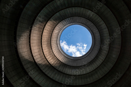 Cuadro en lienzo Looking up from inside an industrial cooling tower