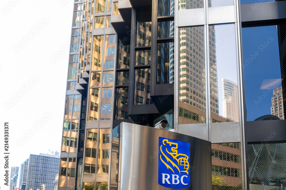 Fototapeta premium Toronto, Ontario, Canada - August 5, 2026: Royal Bank of Canada (RBC) headquarters in Royal Bank Plaza - North Tower on Bay Street in the Financial District of downtown Toronto, Ontario, Canada. 