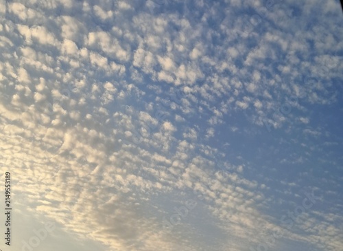Canvas Print Beautiful cloudy blue sky background