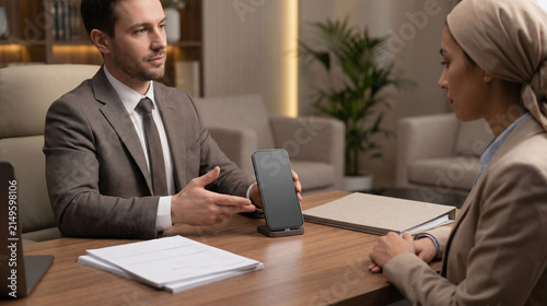 Smartphone translation for healthcare insurance consultations