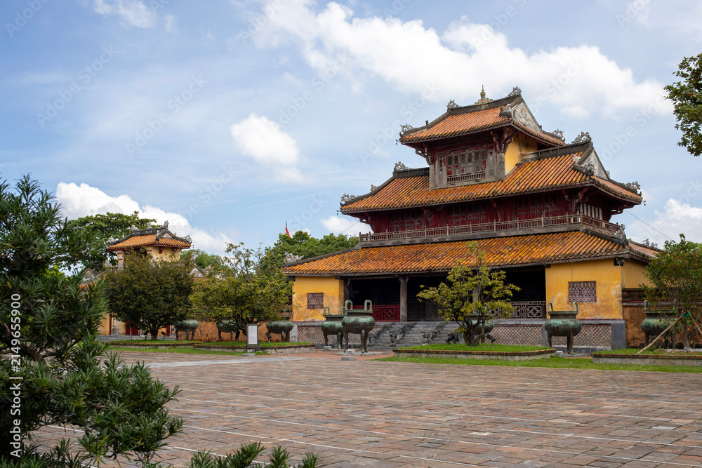 Obraz premium Hien Lam Pavilion in the Imperial City of Hue, Vietnam