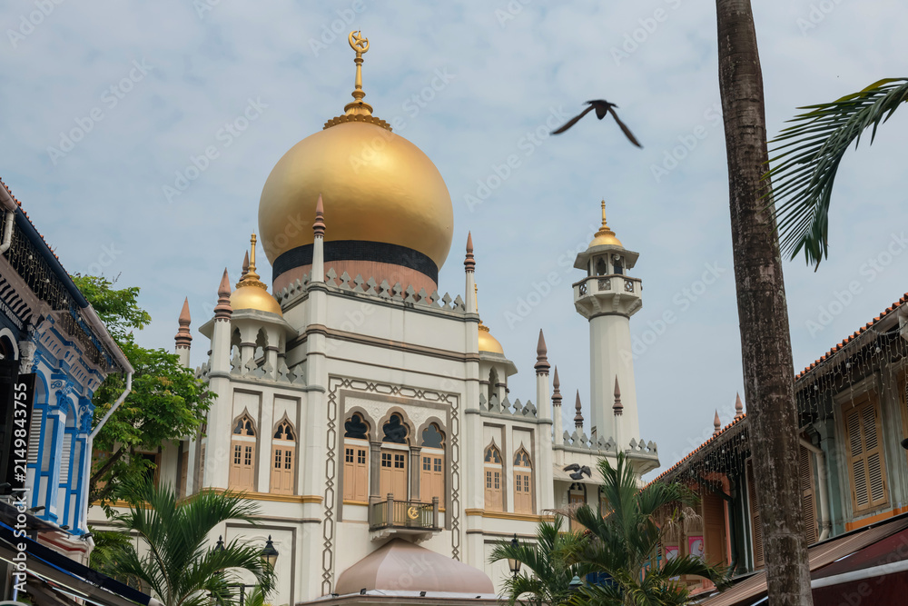 Obraz premium Sultan Mosque Masjid chruch in Kampong Glam district, Bugis, Singapore
