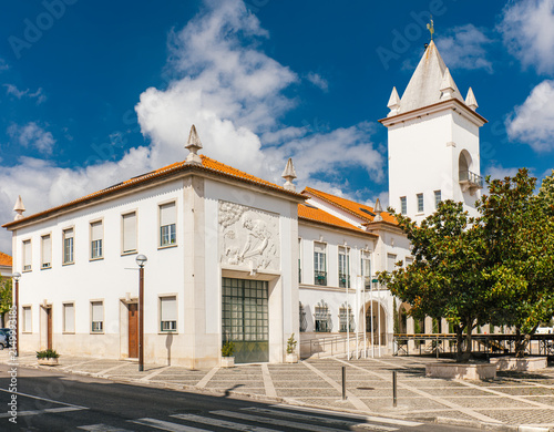 Fotografía City hall (Câmara Municipal de Alcanena) building located in Alcanena, Ribatejo, district of Santarem, Portugal
