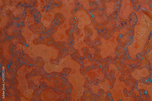Fotografía Abstract oxidized copper texture with rich orange-red tones and vivid blue turquoise verdigris